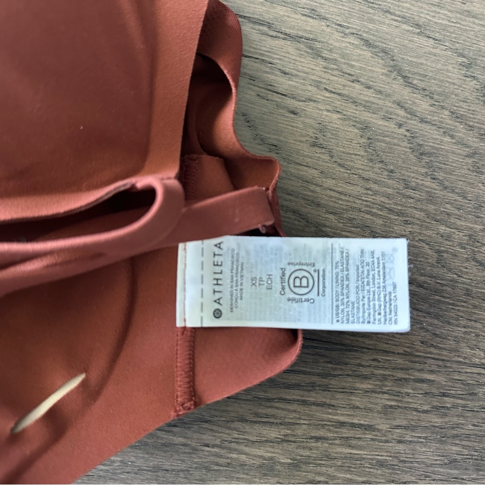 Athleta Ritual Adjustable Bra - Picture 3 of 3
